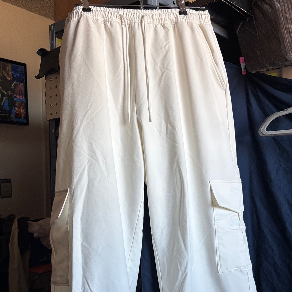 Gilly Hicks Women’s Drawstring Elastic Waist  White Cargo Pants